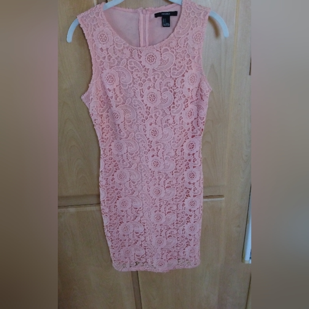 Forever 21 special occasion pink dress NWOT